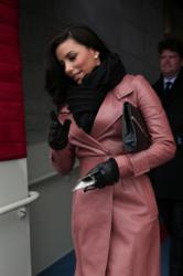 Actress Eva Longoria carries the Jill Milan Pacific Heights Clutch as she arrives at the U.S. Capitol for President Barack Obama's presidential inauguration in Washington, D.C. on January 21, 2013 (Photo: WIN MCNAMEE / AFP / Getty Images)